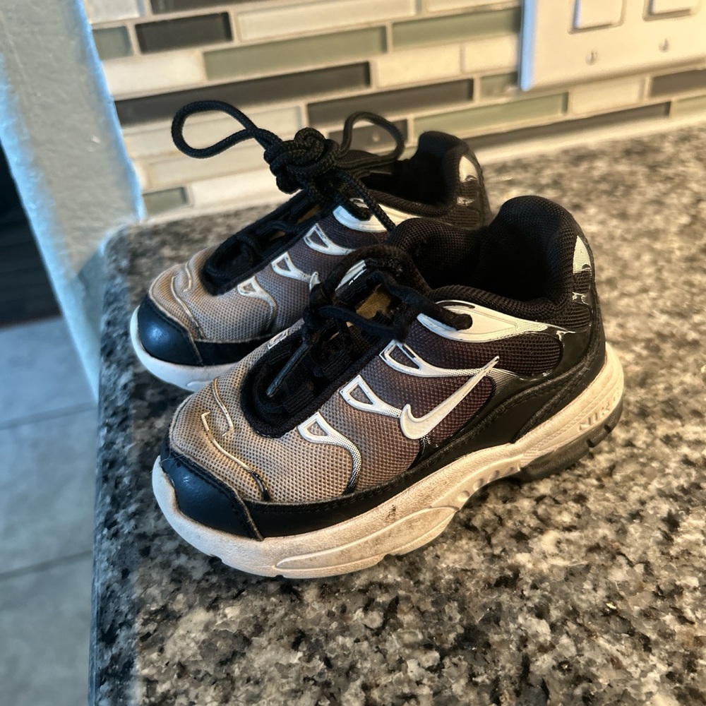 Nike Kids Black and White Mesh Sneakers